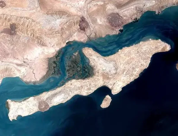 تور هوایی قشم ویژه اسفند